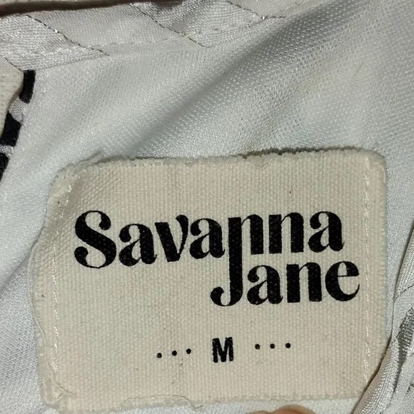 Savannah Jane Black and White Floral Women's Top - Picture 3 of 4